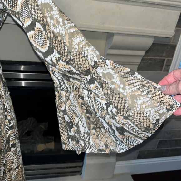 Blue Island Beach Snake Skin Print Cover-Up Size S - Picture 4 of 11